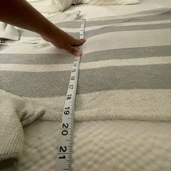 Express Men's Stripe Knit Gray Zip Stretch Short Sleeves Polo Tee Sweater Size L - Picture 7 of 9